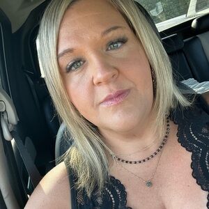 Meet your Posher, Crystie